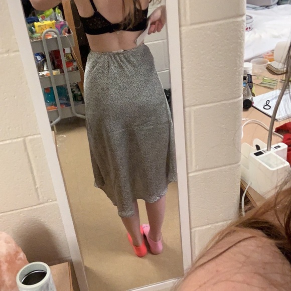 Never Wore before. Not my style - Picture 2 of 3